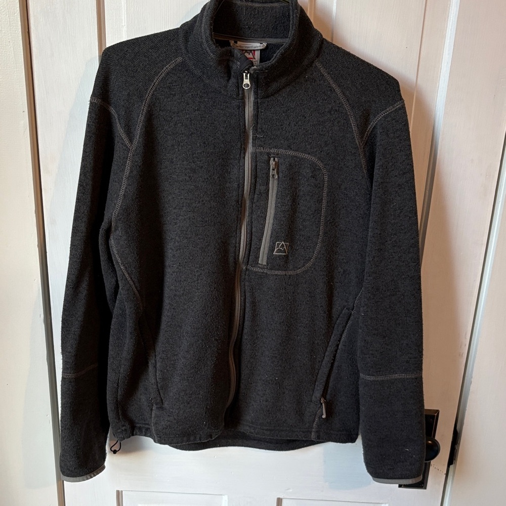 Avalanche Men's‎ Dark Gray Zip-Up Sweater